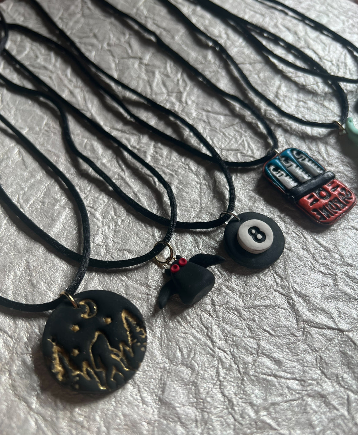 Single Pendant Necklace