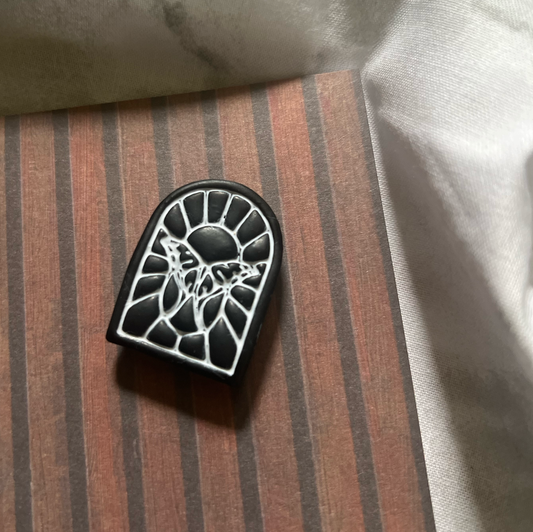 B&W Luna Magnet
