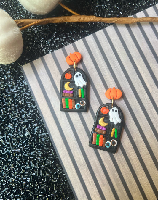 Spooky Shelf